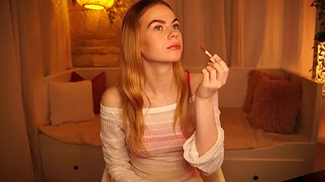 Snapshot of sn0w_barbie chatting on 01.28.25 sn0w barbie online show from 01.28.25