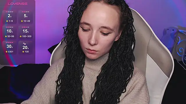 Snapshot of Robin_yourss chatting on 02.04.25 Robin yourss online show from 02.04.25