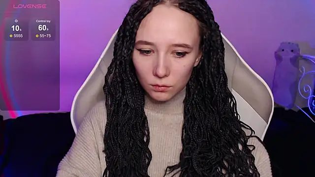 Snapshot of Robin_yourss chatting on 02.05.25 Robin yourss online show from 02.05.25