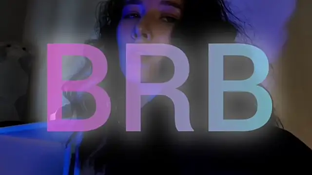 Snapshot of Robin_yourss chatting on 02.14.25 Robin yourss online show from 02.14.25