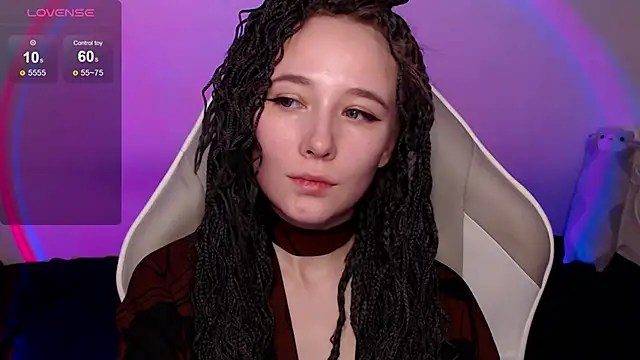 Snapshot of Robin_yourss chatting on 02.21.25 Robin yourss online show from 02.21.25