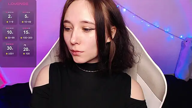 Snapshot of Robin_yourss chatting on 03.08.25 Robin yourss online show from 03.08.25