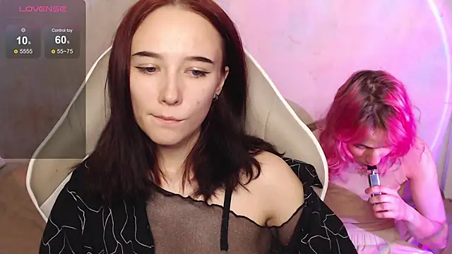 Snapshot of Robin_yourss chatting on 10.24.25 Robin yourss online show from 10.24.25