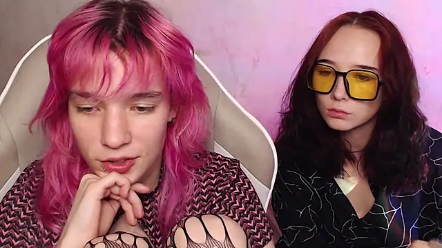 Snapshot of Robin_yourss chatting on 11.02.25 Robin yourss online show from 11.02.25