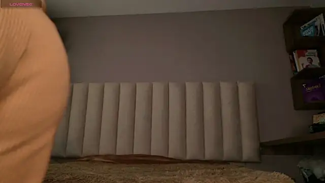 Snapshot of Megan_mooree_ chatting on 11.27.25 Megan mooree online show from 11.27.25