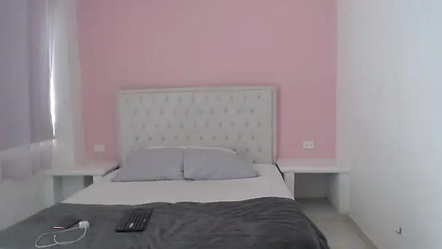 Snapshot of Gabycutee chatting on 12.19.25 Gabycutee online show from 12.19.25