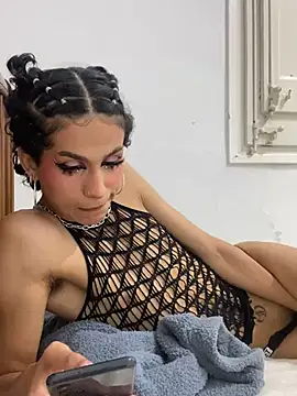 Snapshot of Abby_bella09 chatting on 12.10.24 Abby bella09 online show from 12.10.24