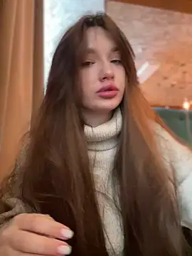 Snapshot of Holly_Molii chatting on 12.11.24 Holly Molii online show from 12.11.24