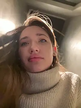 Snapshot of Holly_Molii chatting on 01.19.25 Holly Molii online show from 01.19.25