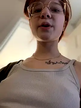 Snapshot of foxy_ana13 chatting on 10.19.25 foxy ana13 online show from 10.19.25