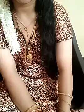 Snapshot of yourtamilcouple chatting on 02.03.25 yourtamilcouple online show from 02.03.25