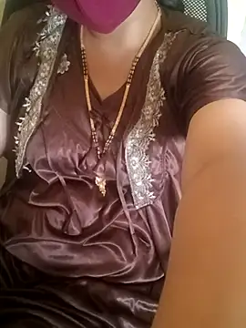 Snapshot of yourtamilcouple chatting on 02.21.25 yourtamilcouple online show from 02.21.25