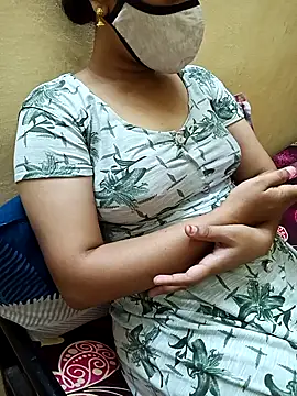 Snapshot of yourtamilcouple chatting on 03.16.25 yourtamilcouple online show from 03.16.25