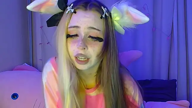 suemeow online show from 11.09.25