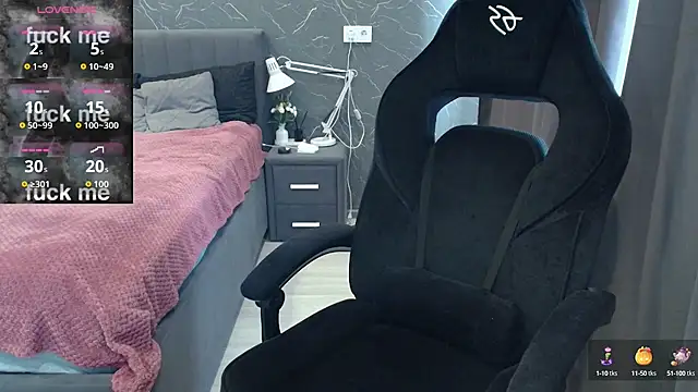 Alice Weiss online show from 10.09.25