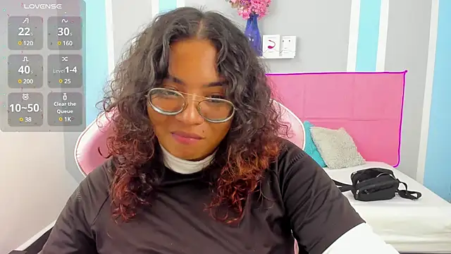 Snapshot of im_angels77 chatting on 01.18.25 im angels77 online show from 01.18.25