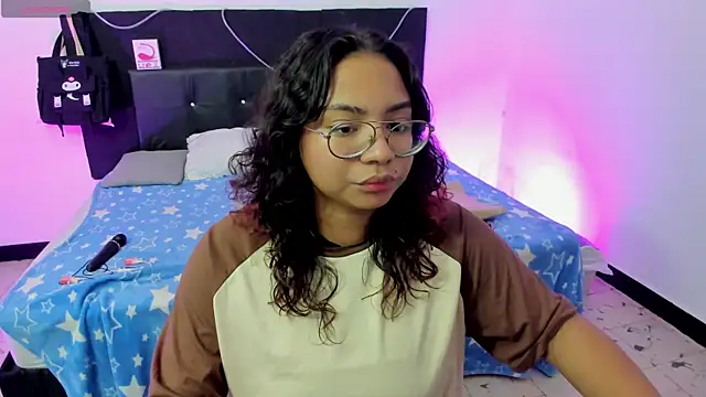 Snapshot of im_angels77 chatting on 02.20.25 im angels77 online show from 02.20.25