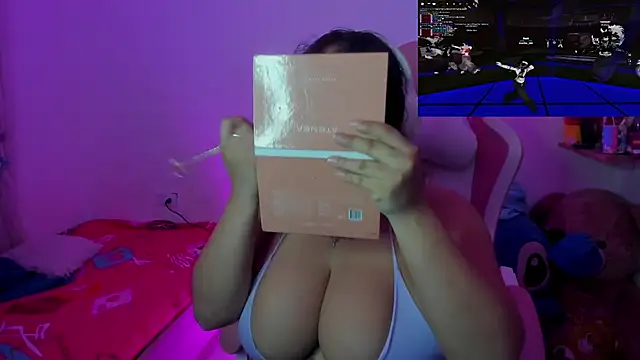 Snapshot of im_angels77 chatting on 12.14.25 im angels77 online show from 12.14.25