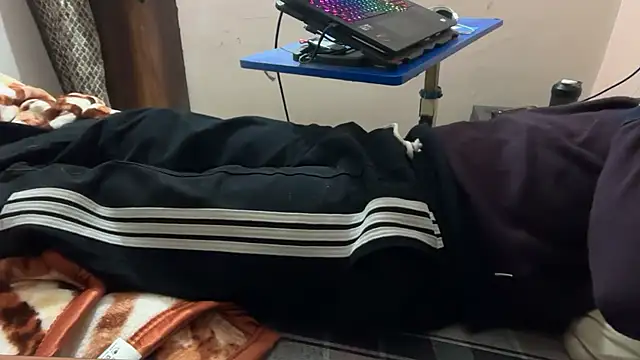 sexyboy09 online show from 10.24.25