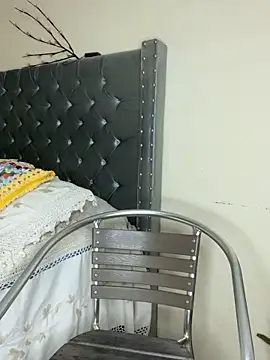 Snapshot of Emmy_flow chatting on 01.28.25 Emmy flow online show from 01.28.25