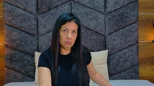 JaylaScott   online show from 02.01.26