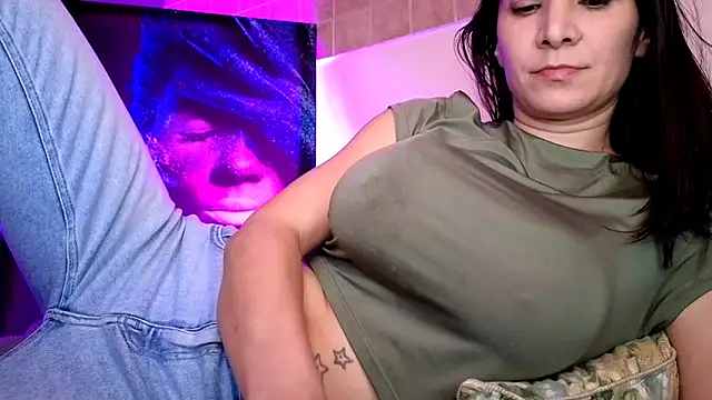 Snapshot of zarry chatting on 11.24.25 zarry online show from 11.24.25