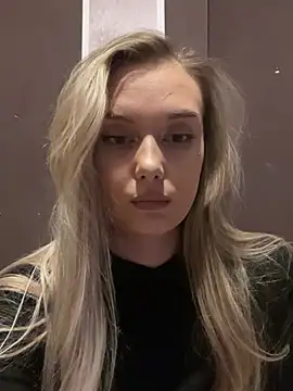 Alisa Rise online show from 02.26.25