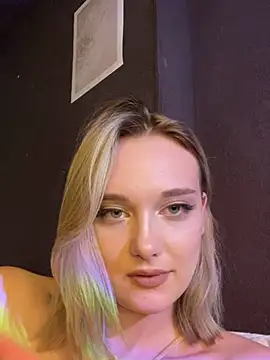 Alisa Rise online show from 03.22.25