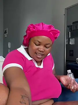 Curveysinaa online show from 02.24.26