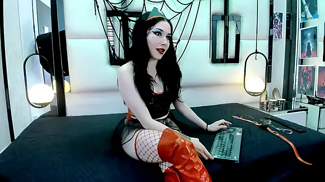 alixxon1 online show from 11.21.25