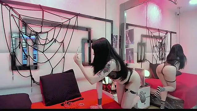 alixxon1 online show from 03.24.26