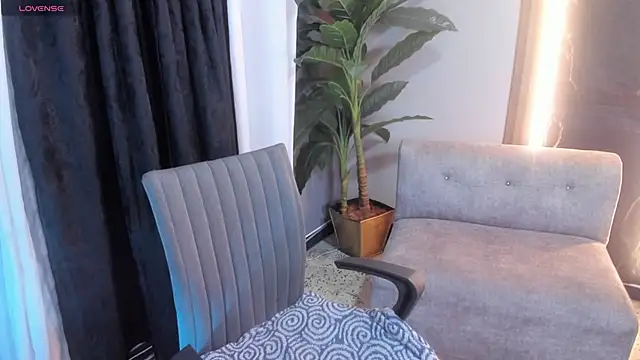 Snapshot of hannaa_jhoonson chatting on 02.22.26 hannaa jhoonson online show from 02.22.26