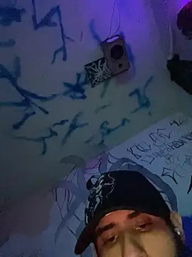 Snapshot of Elvergalarga66622 chatting on 12.15.25 Elvergalarga66622 online show from 12.15.25