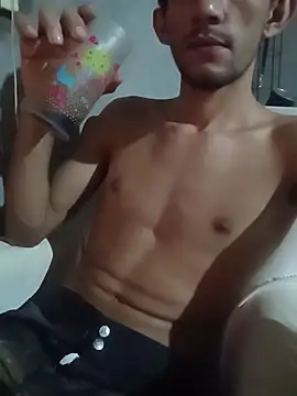 Snapshot of Treloso21 chatting on 02.17.26 Treloso21 online show from 02.17.26