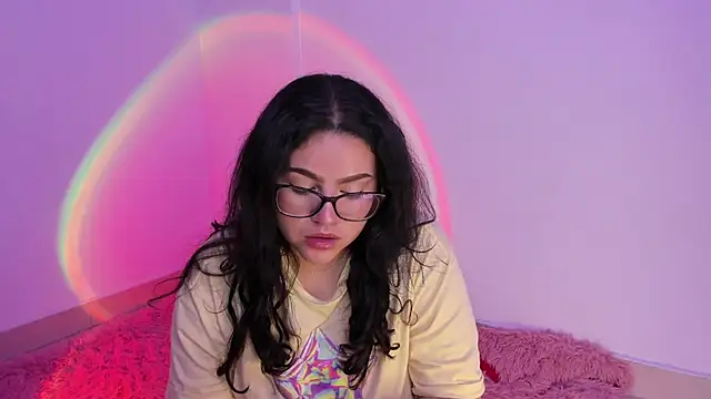 Snapshot of im_mei chatting on 09.13.25 im mei online show from 09.13.25