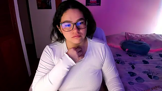 Snapshot of im_mei chatting on 12.15.25 im mei online show from 12.15.25