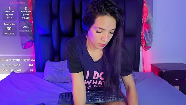 Snapshot of LuciaMoretti_ chatting on 02.07.26 LuciaMoretti online show from 02.07.26