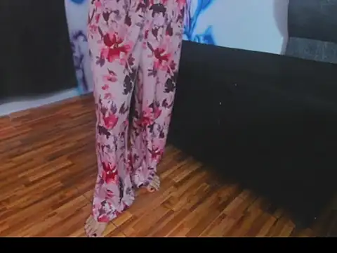 Snapshot of fulfill_fantasies1 chatting on 11.10.25 fulfill fantasies1 online show from 11.10.25