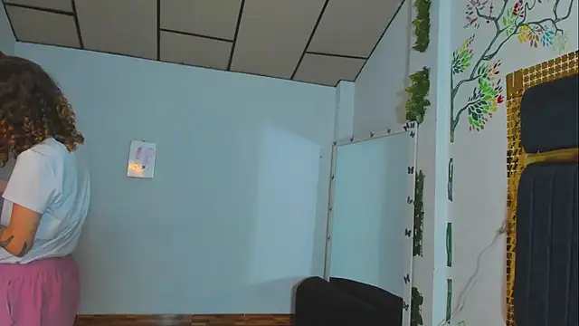 Snapshot of fulfill_fantasies1 chatting on 11.16.25 fulfill fantasies1 online show from 11.16.25