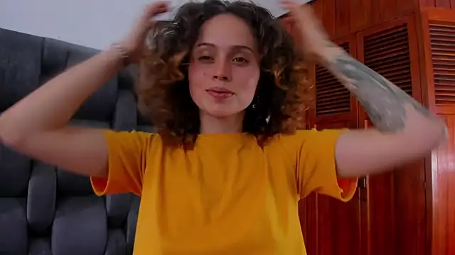 Snapshot of fulfill_fantasies1 chatting on 11.29.25 fulfill fantasies1 online show from 11.29.25