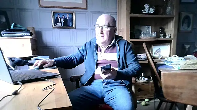 Adamdaddybear online show from 02.01.25