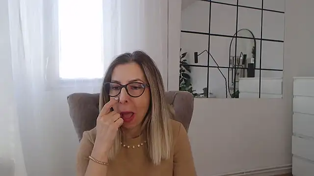 SukyGirl online show from 01.23.25