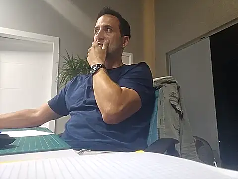 Lucas   81 online show from 10.28.25