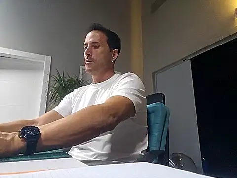 Lucas   81 online show from 11.03.25