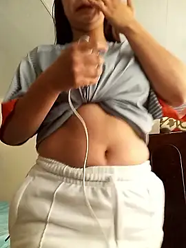 Snapshot of Sara_Brownx chatting on 01.08.26 Sara Brownx online show from 01.08.26