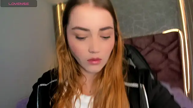 Lucia star   online show from 01.02.25