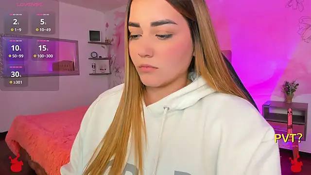 Lucia star   online show from 03.18.25