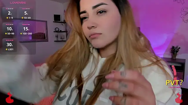 Lucia star   online show from 03.18.25