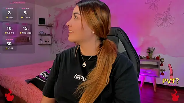 Lucia star   online show from 03.19.25