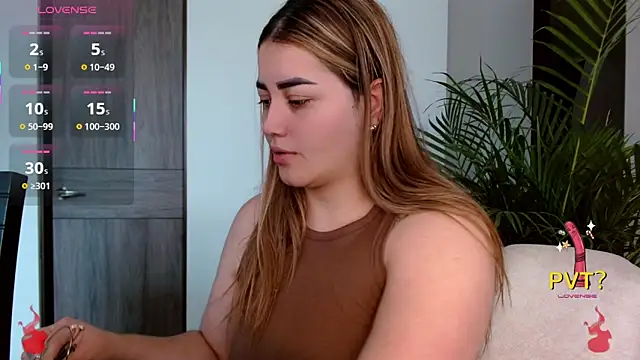 Lucia star   online show from 11.03.25